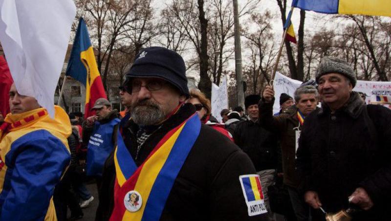 Militarii disponibilizati protesteaza la Palatul Cotroceni