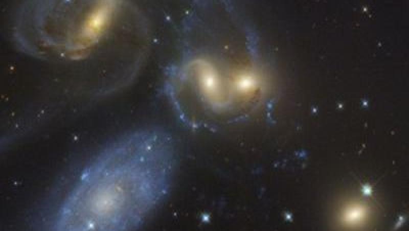 FOTO! Primele imagini cu un grup compact de galaxii