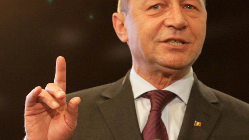 Traian Basescu merge la Bruxelles sa semneze Tratatul de guvernanta fiscala