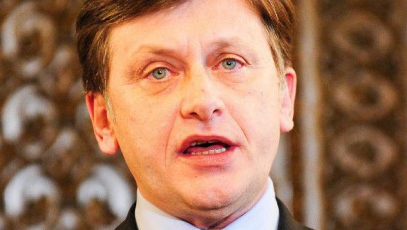 Crin Antonescu: „Basescu, incapabil sa raspunda protestului masiv”