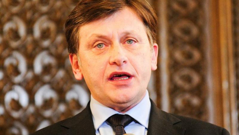 Crin Antonescu: „Basescu, incapabil sa raspunda protestului masiv”
