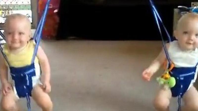 VIDEO! Doi bebelusi dansatori