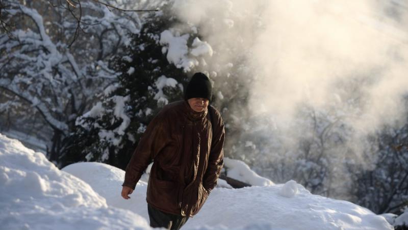 Numarul oamenilor care au murit de frig in Romania a crescut la 34