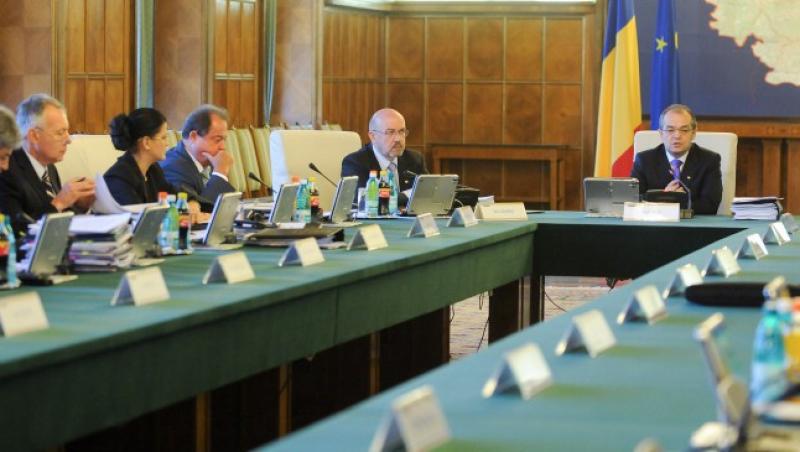 Coalitia face lista noului Guvern impreuna cu Emil Boc