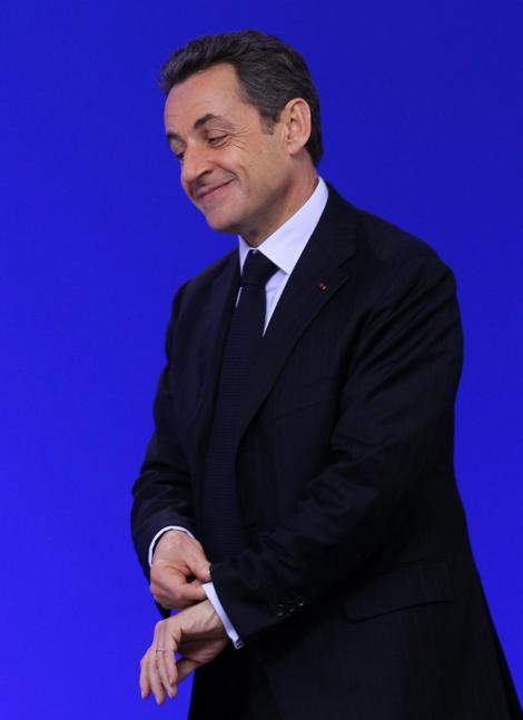 Sarkozy ignora austeritatea: Cheltuieste zilnic 10000 £ pe mancare si are la dispozitie 121 de masini