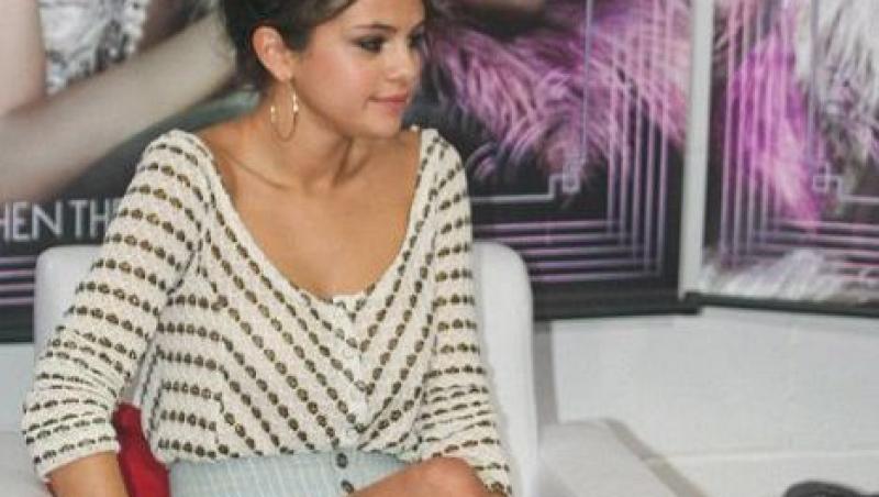 Selena Gomez NU respecta regulile vestimentare!