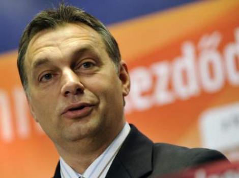 UE critica, Viktor Orban este "mandru" de noua Constitutie a Ungariei