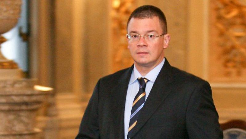 UPDATE! Negocieri pentru noul Guvern: Ungureanu vrea sa prezinte marti seara lista propusa