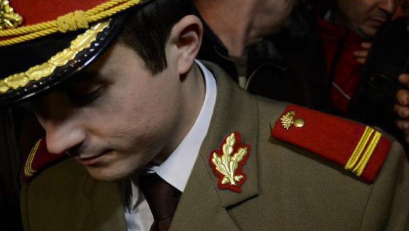 Locotenentul Alexandru Gheorghe, exclus din armata dupa ce a participat la proteste