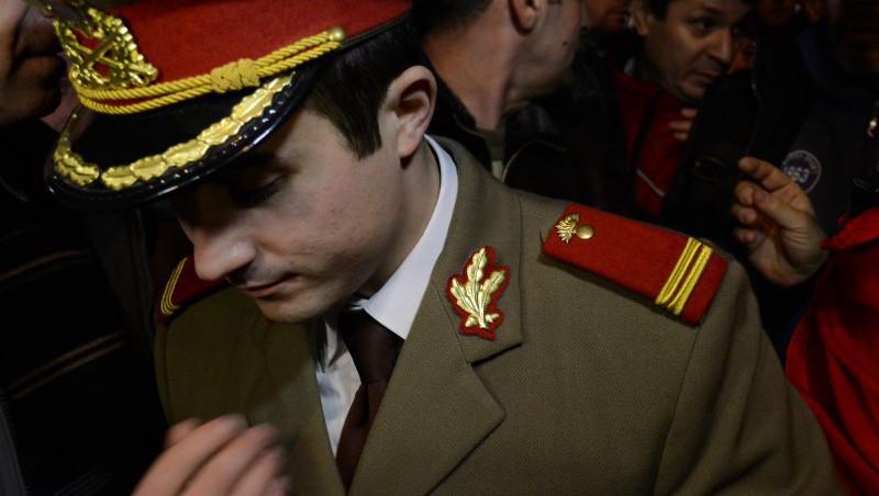 Locotenentul Alexandru Gheorghe, exclus din armata dupa ce a participat la proteste