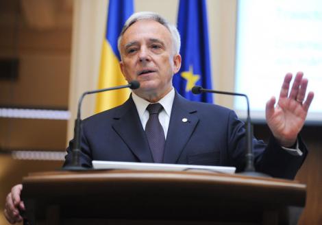 Mugur Isarescu: "Romania ar trebui sa nu mai incheie un nou acord cu FMI"