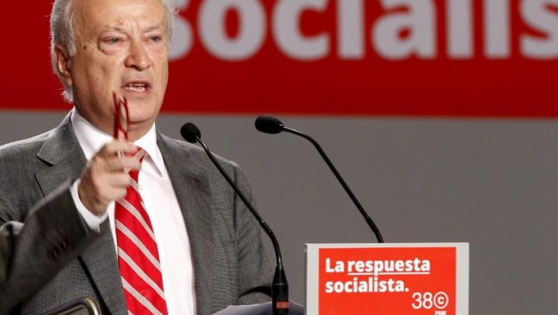 Liderul social-democratilor din PE: Ungureanu trebuie sa limiteze interventiile lui Basescu