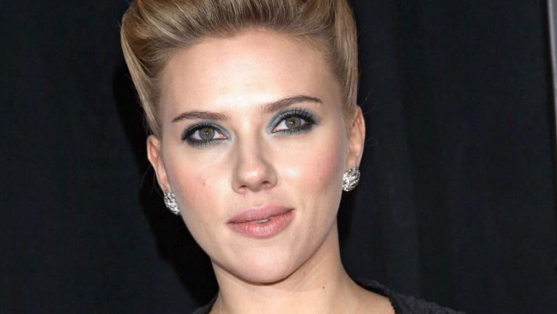 Cum sa te machiezi ca Scarlett Johansson!