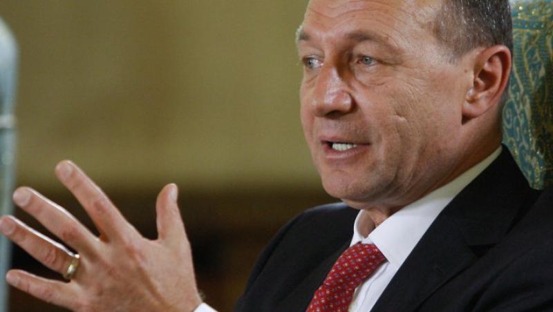 Basescu il contrazice pe Ungureanu: Reducerea CAS ar adanci deficiul la bugetul de pensii
