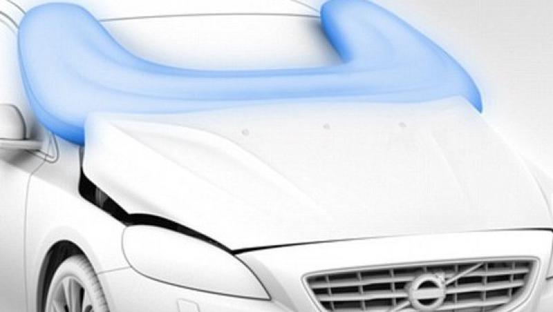 Volvo lanseaza primul airbag pentru pietoni