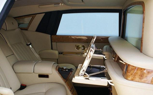 Rolls Royce Phantom s-a vandut cu 6 milioane de euro! Merita?