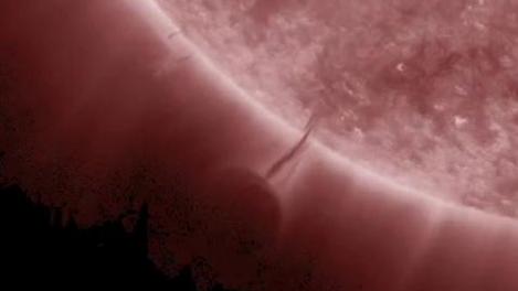 VIDEO! O eruptie solara a fost confundata cu un OZN