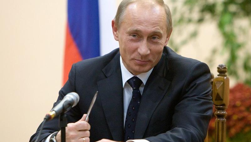 Vladimir Putin decreteaza patru zile libere pentru ca rusii sa se ocupe de 