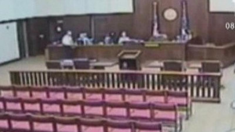 VIDEO! Cursa nebuna a unui evadat din SUA