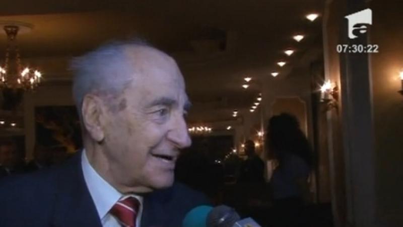 Petrecere surpriza pentru presedintele de onoare al PNL, Mircea Ionescu Quintus, la 95 de ani