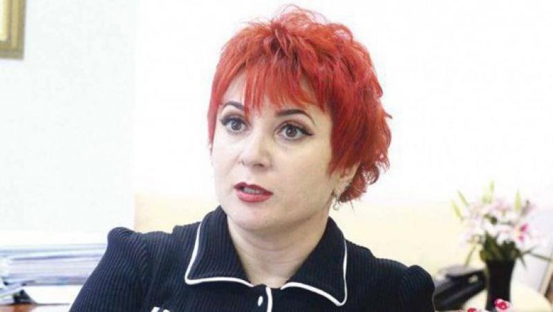 Seful ANRP, Dorina Danielescu, castiga dublu fata de presedinte