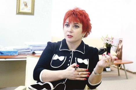Seful ANRP, Dorina Danielescu, castiga dublu fata de presedinte
