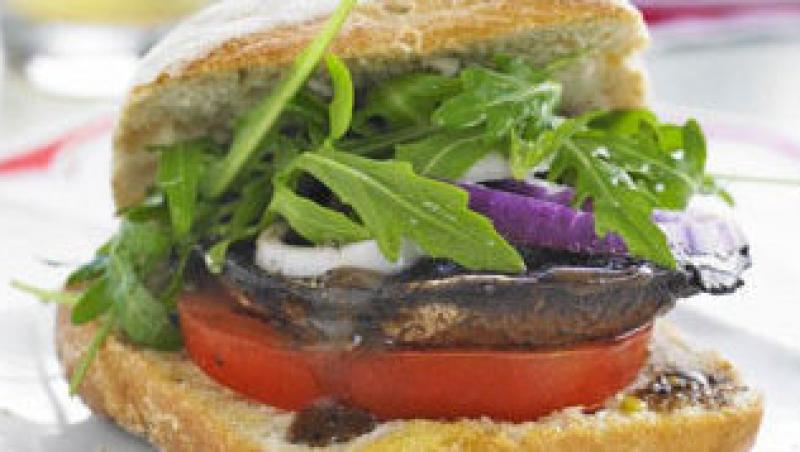 Reteta de post a zilei: burger cu ciuperci la grill