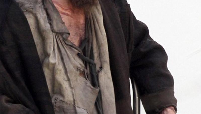 FOTO! Hugh Jackman, de nerecunoscut in rolul lui Jean Valjean
