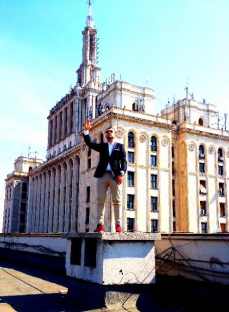 FOTO! Mihai Morar are statuie la Casa Presei