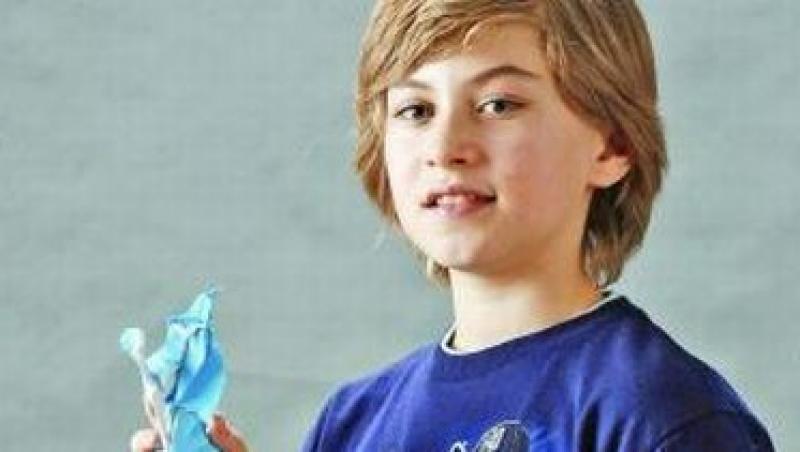 VIDEO! Bogdan Ionescu - cel mai tanar profesor de origami