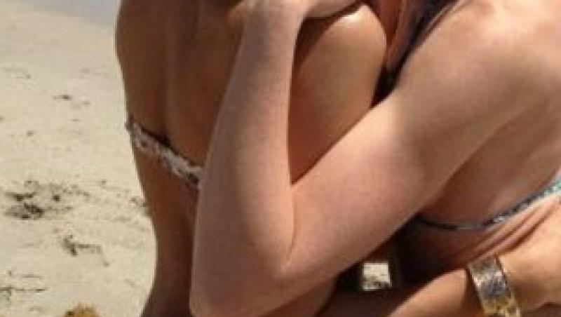 FOTO! Ce posterior! Irina Shayk, perfecta in bikini!