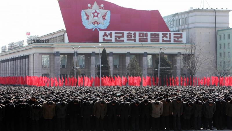 FOTO! Ceremonie grandioasa la 100 de zile de la moartea lui Kim Jong Il
