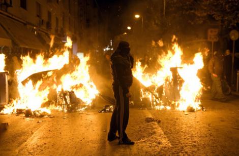 VIDEO! Proteste violente de Ziua Independentei in Grecia