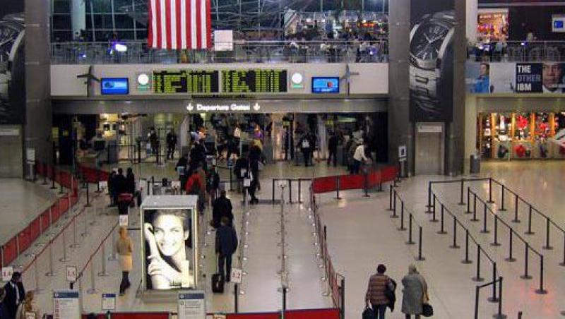 VIDEO! Aeroportul JFK, raiul hotilor: 200 de bagaje sunt furate zilnic de angajati