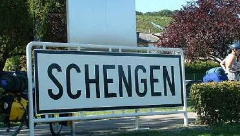 Grecia ar putea iesi din Schengen, daca nu rezolva problema imigrantilor ilegali