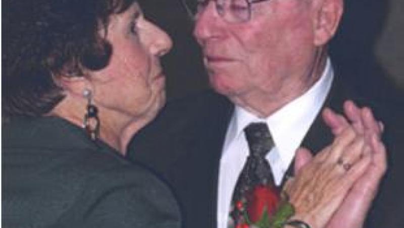 Sot si sotie, casatoriti de 76 de ani, au murit la 16 ore diferenta