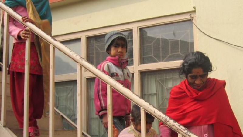 FOTO! Sindromul Varcolacului: Cea mai paroasa familie din Nepal