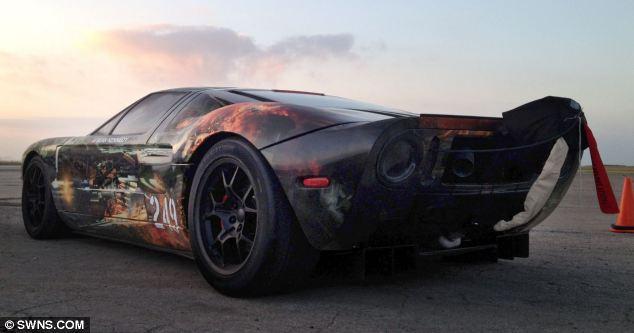 FOTO! S-a stabilit un nou record de viteza. Un Ford GT a "zburat" pe pista