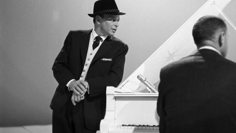 Muzica lui Frank Sinatra vindeca la propriu ranile