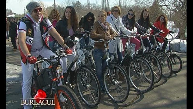 Catalin Botezatu le-a scos pe pretendentele Burlacului in parc cu bicicleta