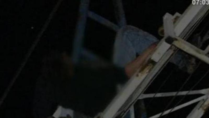 Un barbat a incercat sa se sinucida si ramas suspendat pe o macara, in fata Spitalului Floreasca din Bucuresti