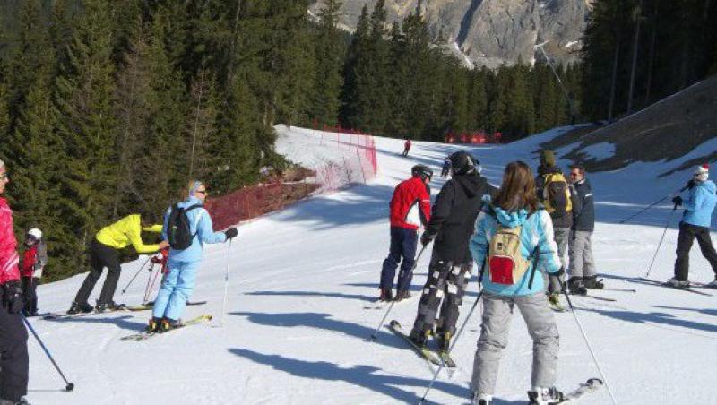 VIDEO! Turistii au ales statiunile montane de Martisor