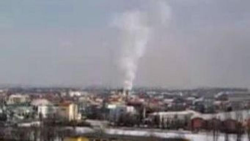 Incendiu de amploare, la Turbomecanica Bucuresti: Flacari de 10 metri inaltime