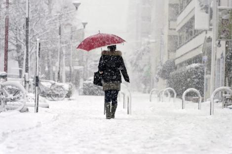 22.000 de locuinte din nordul Frantei, fara energie electrica din cauza ninsorilor abundente