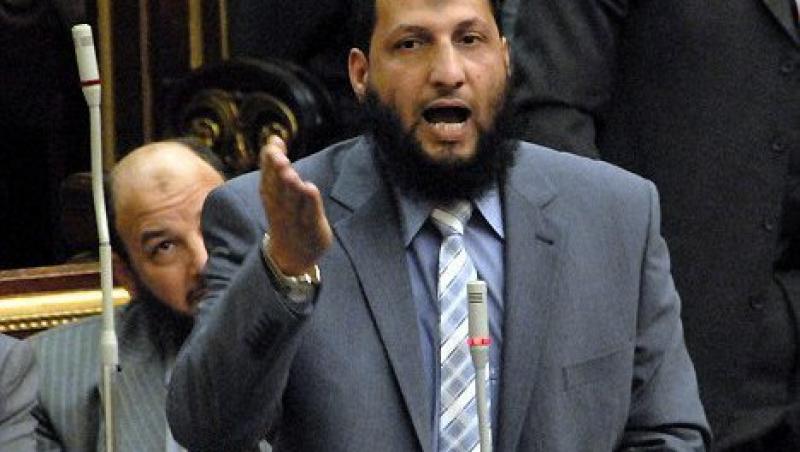 Parlamentar egiptean, exclus din partid din cauza unei operatii estetice