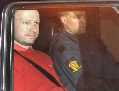 Anders Breivik, inculpat oficial pentru acte de terorism
