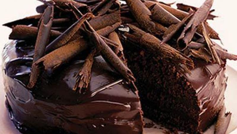 Desert delicios: Tort de ciocolata si ceai Earl Grey