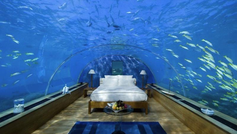 FOTO! Vezi cum arata hotelul in care poti dormi alaturi de rechini!