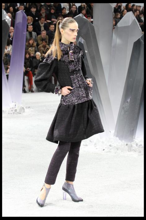FOTO! Chanel si-a lansat colectia pret-a-porter pentru iarna 2012
