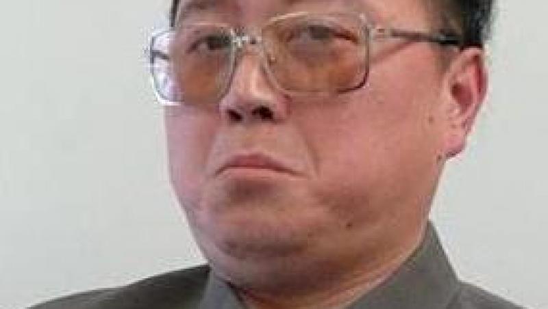 FOTO! Nu-l vrea nicio femeie pentru ca seamana perfect cu fostul dictator Kim Jong Il!